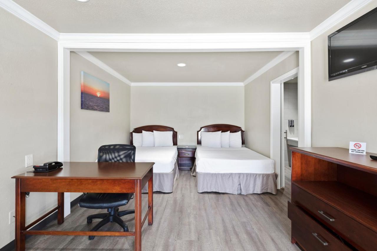 Le Blanc Inn & Suites El Monte Εξωτερικό φωτογραφία